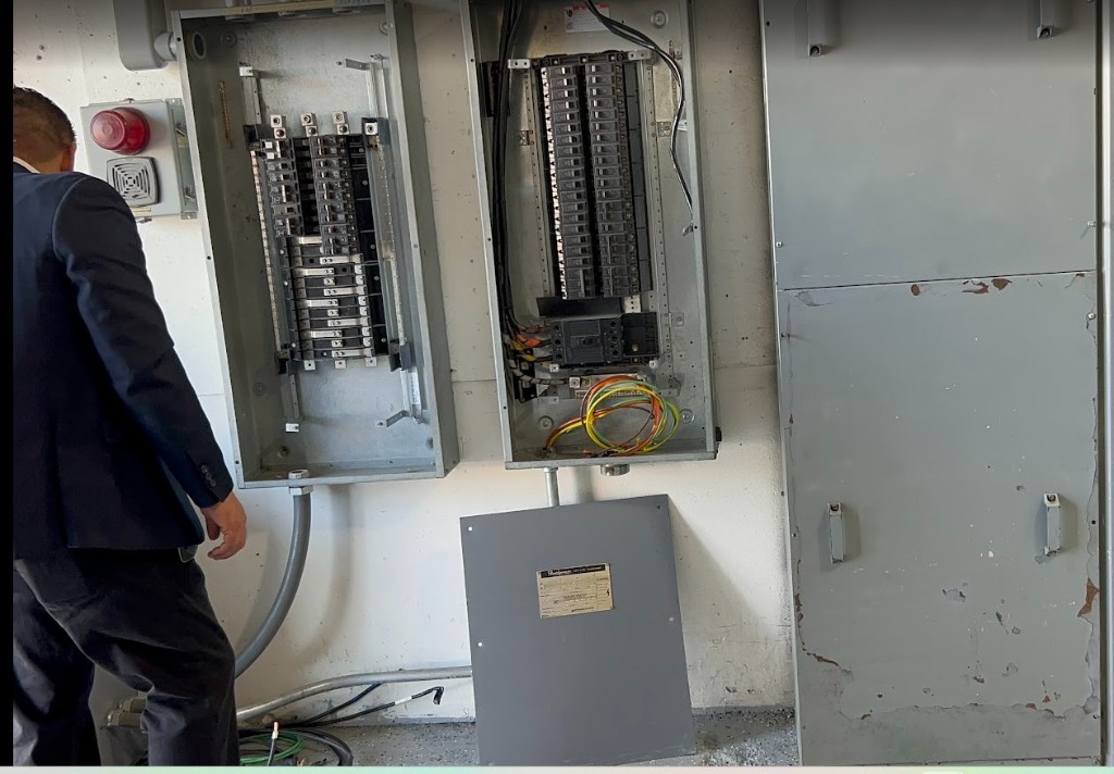 FMWC workforce training session with electrical panel equipment